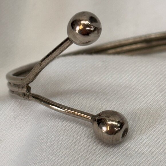 Unique Navajo Unisex Silver Open Cuff Bracelet with Turquoise Colour - Picture 12 of 14